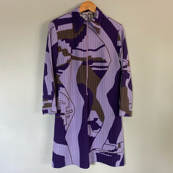 Vintage Dresses & Skirts - SOLD Vintage abstract long sleeve mini dress